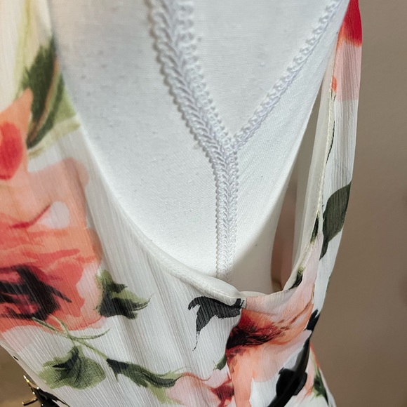 Gorgeous Tommy Hilfiger dress - Picture 4 of 7